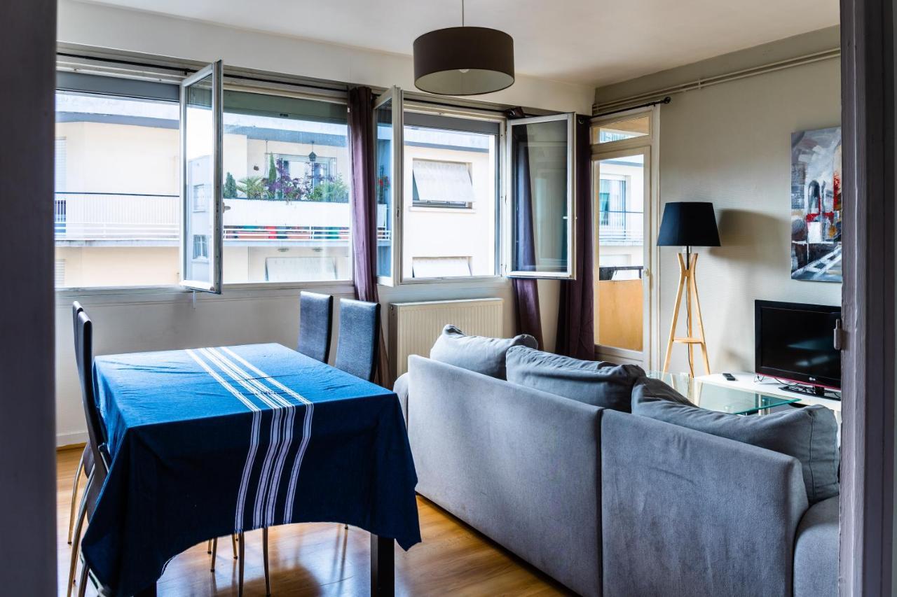 Le Voltaire -2 Chambres- 70M2- Hypercentre-Parking-Wifi Fibre- Nouvelle Literie Тарб Экстерьер фото
