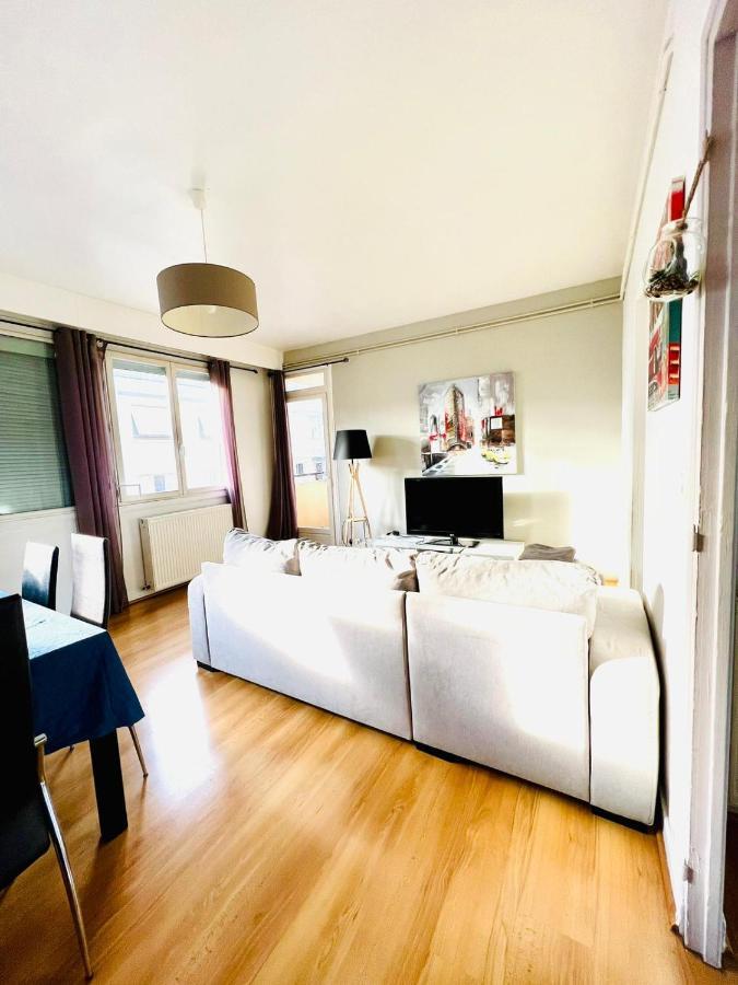 Le Voltaire -2 Chambres- 70M2- Hypercentre-Parking-Wifi Fibre- Nouvelle Literie Тарб Экстерьер фото