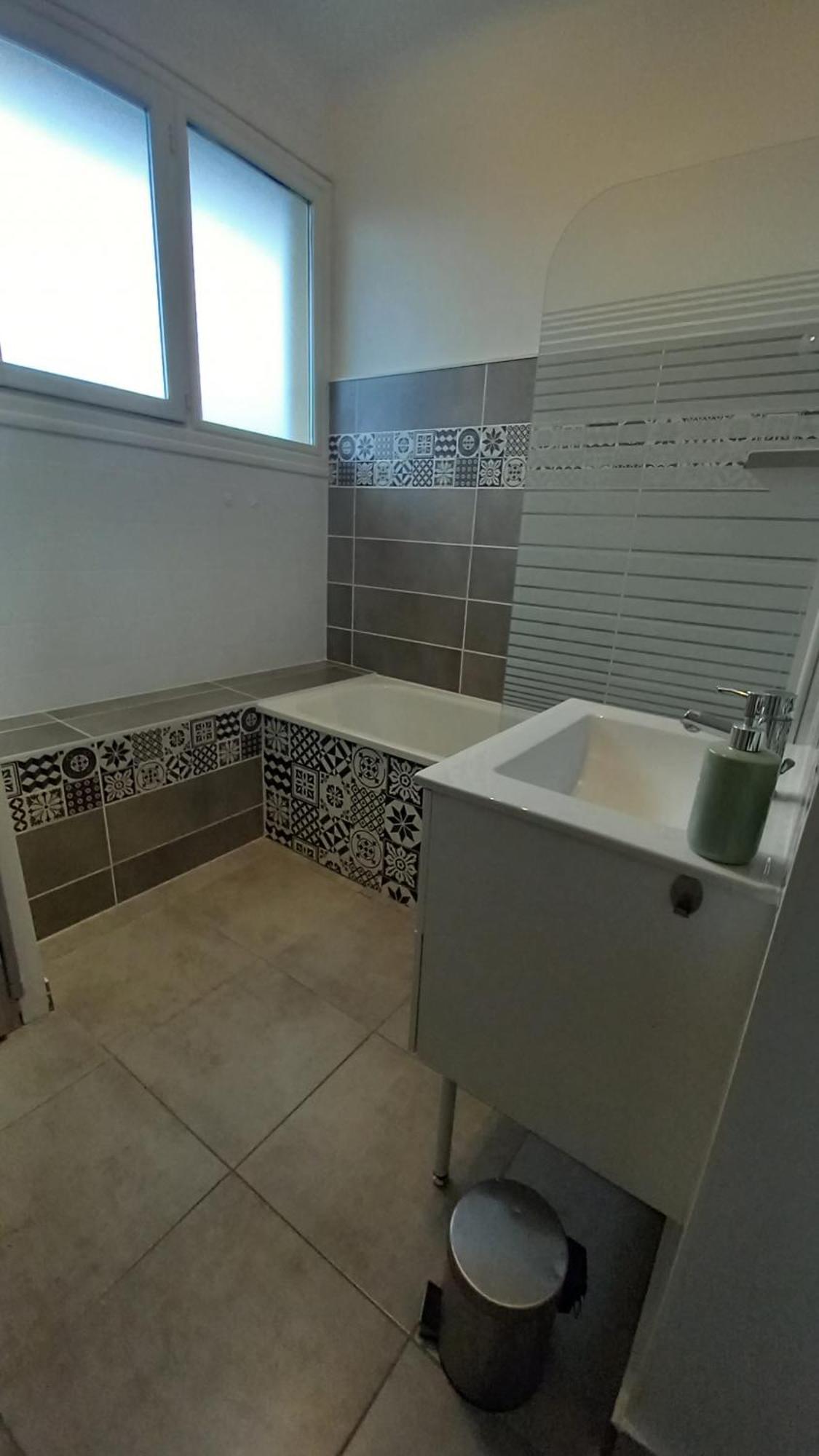 Le Voltaire -2 Chambres- 70M2- Hypercentre-Parking-Wifi Fibre- Nouvelle Literie Тарб Экстерьер фото
